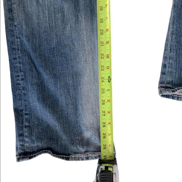 Womens Vigoss Fit Boot destroyed ripped jeans w/flap back pockets - Picture 8 of 9